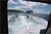 BoraBora_Ship_Surfing_DSC_7027